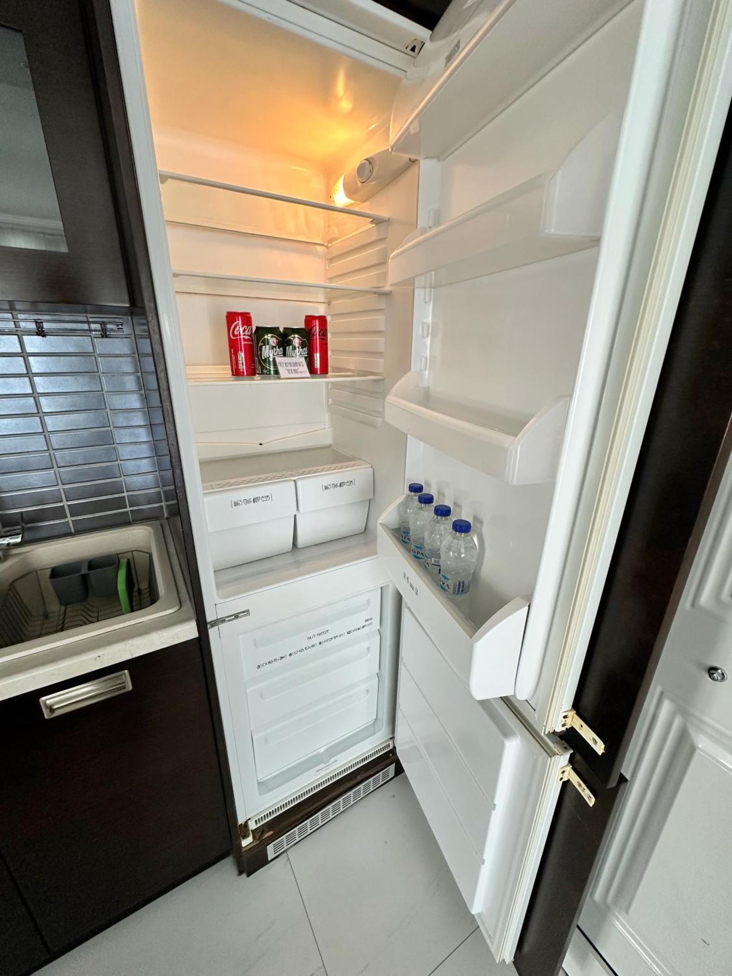 Eden Suite Paralia Экстерьер фото